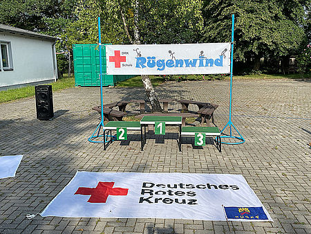 Schule Rügenwind in Patzig - Verleihung der Schwimmurkunden